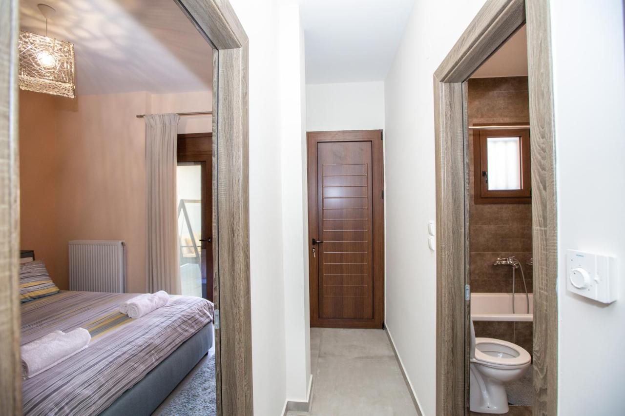Modern Lake View Apartment Ioannina Exterior photo